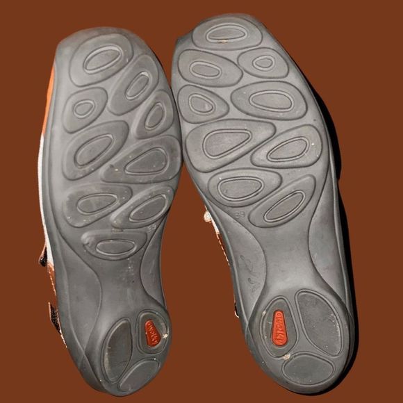 ECCO Wolky  Mary Jane Walking Shoe
Size EU 39 US 8.5 - Picture 4 of 6